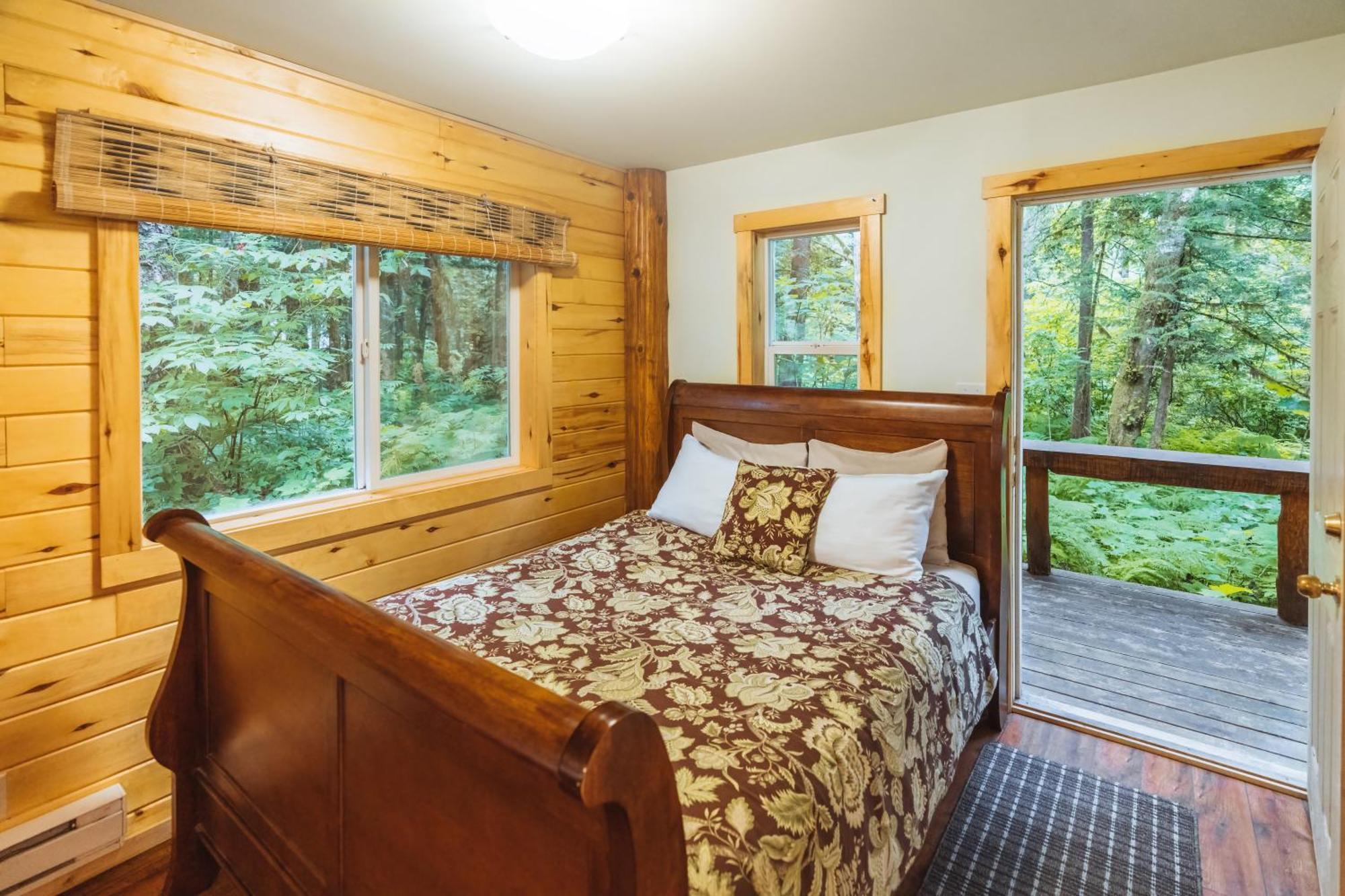 Bella Coola Grizzly Tours And Resort Hagensborg المظهر الخارجي الصورة