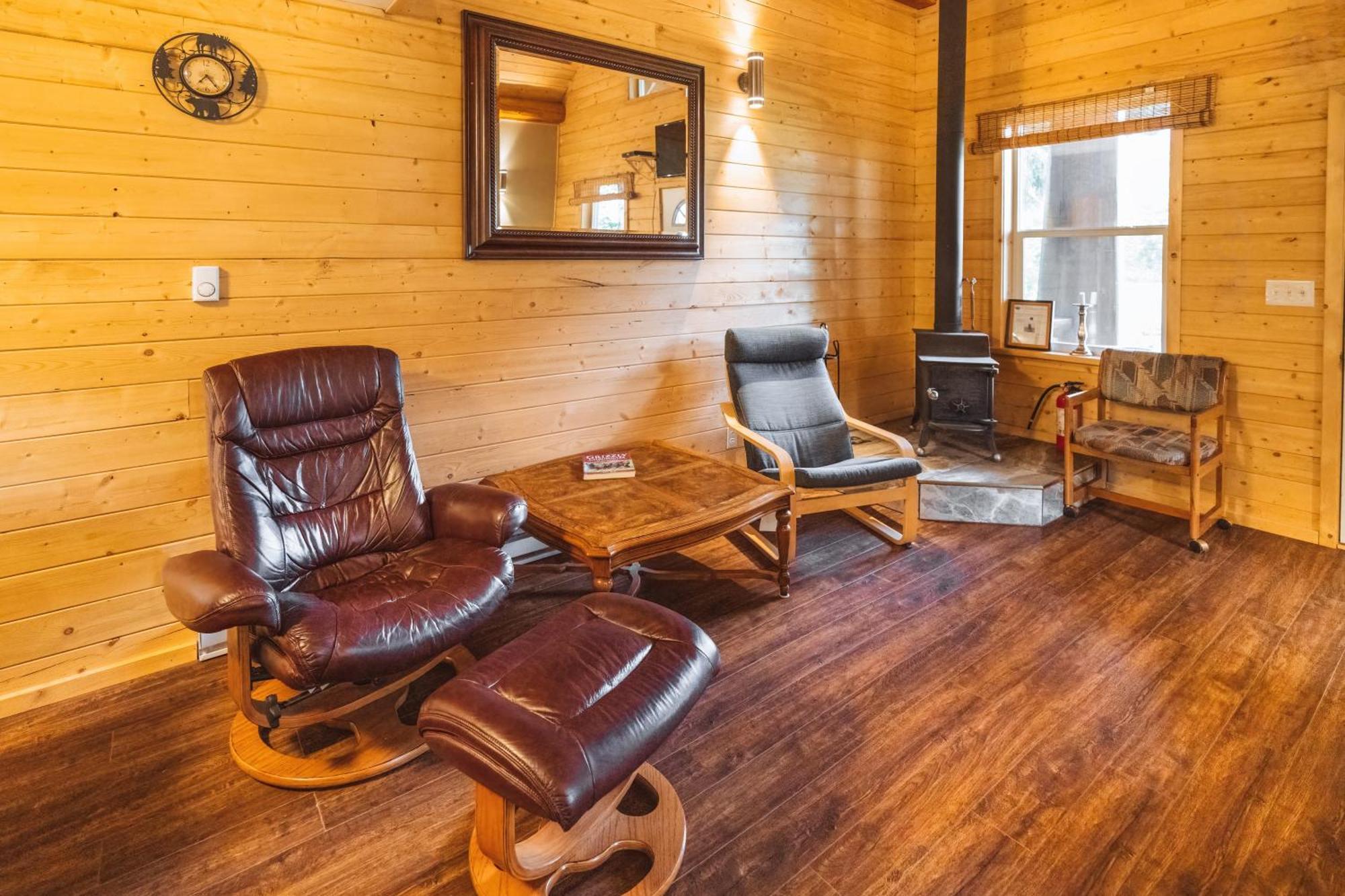 Bella Coola Grizzly Tours And Resort Hagensborg المظهر الخارجي الصورة