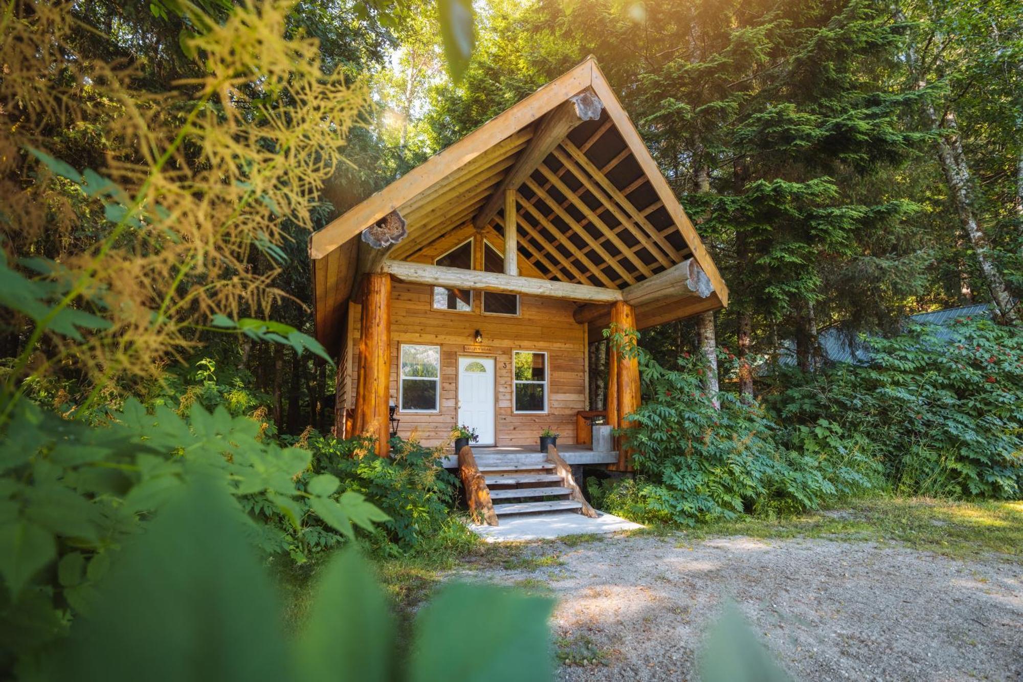 Bella Coola Grizzly Tours And Resort Hagensborg المظهر الخارجي الصورة