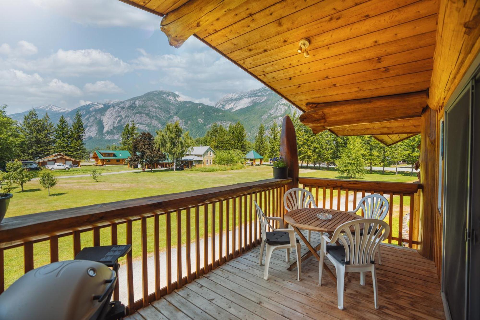 Bella Coola Grizzly Tours And Resort Hagensborg المظهر الخارجي الصورة